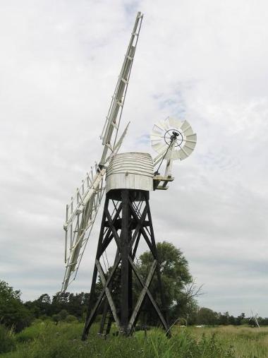 Photograph of Boardman’s Mill showing the white boat-shaped cap